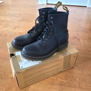 Dr. Marten Boots Black